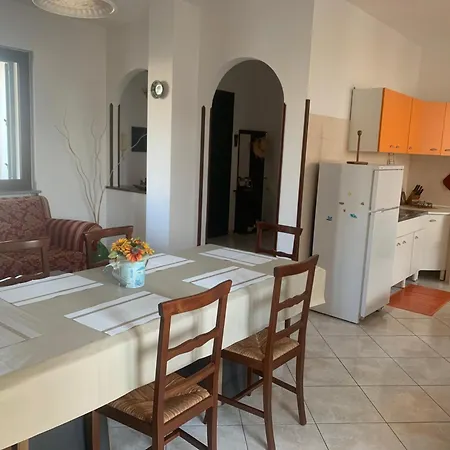 La Casa Di Madia Vakantiehuis *